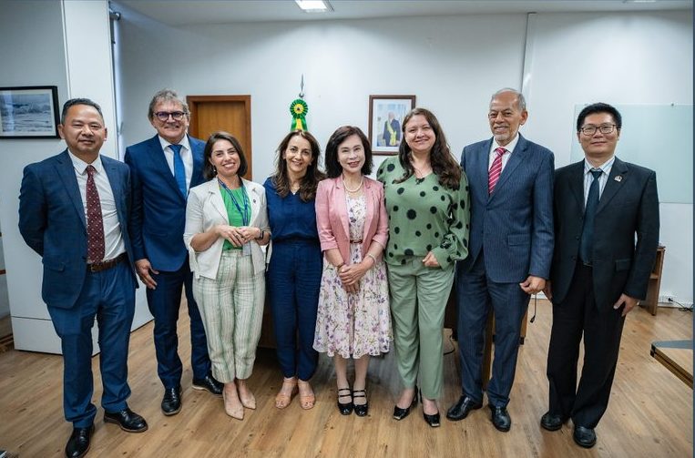 INSA se reúne com Secretário Inácio Arruda e representantes da Embaixada da China