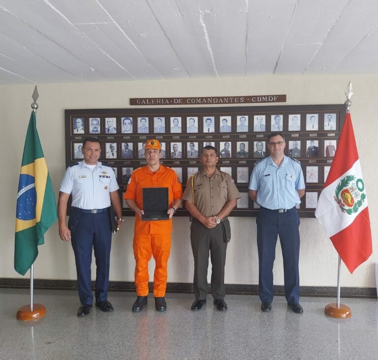 Reunião com a Associação de Adidos Militares Estrangeiros