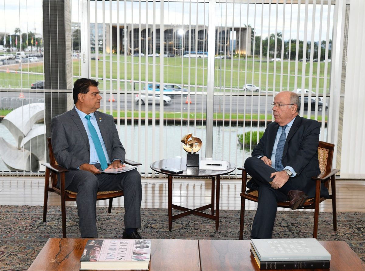 No Itamaraty, senador Nelsinho Trad apresenta Rota Bioceânica a Mauro Vieira e convida chanceler para visitar MS