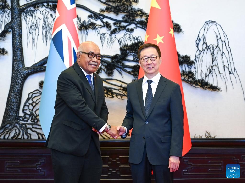 Vice-presidente chinês reúne-se com presidente do Parlamento de Fiji