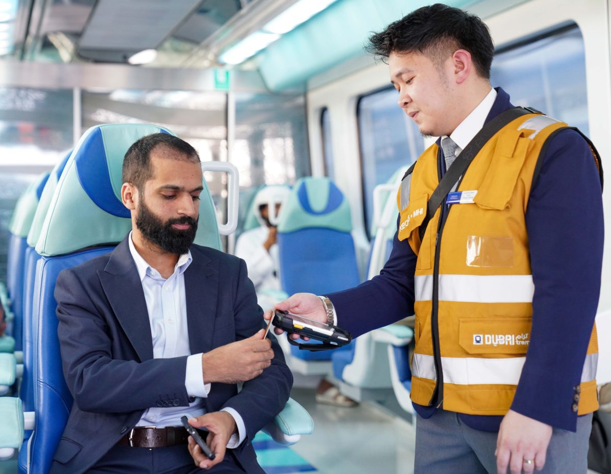 Dubai desenvolve sistema integrado para aprimorar a experiência dos passageiros no metrô e VLT de Dubai