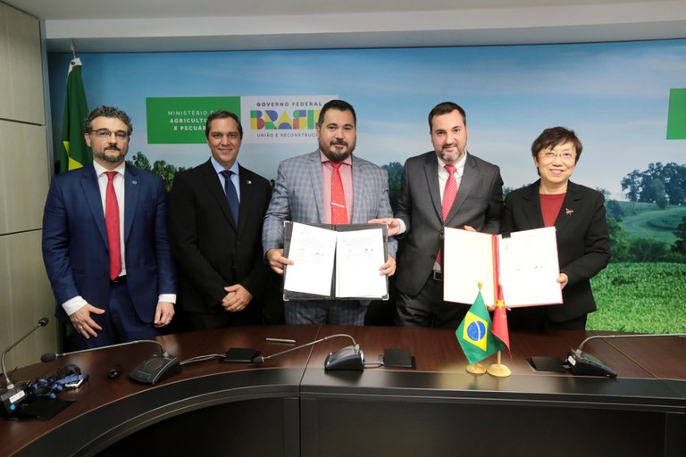 Brasil e China Assinam Protocolo para Abertura de Mercado de Pesca Extrativa