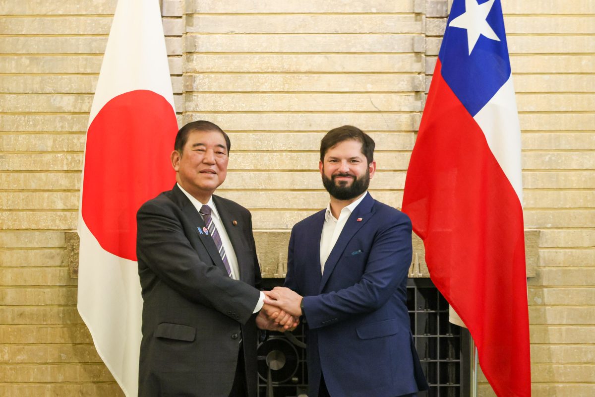 Japão e Chile reforçam laços diplomáticos
