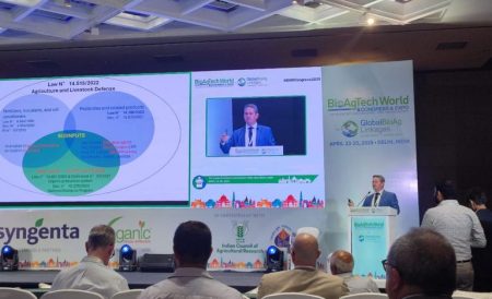 Brasil reforça parceria agrícola com a Índia e lidera debates globais sobre bioinsumos