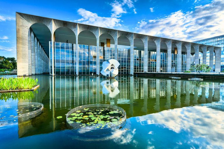 Itamaraty cria comitê de artistas e intelectuais para impulsionar diplomacia cultural