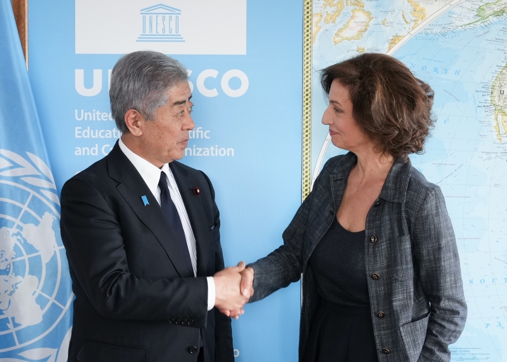 Ministro japonês se reúne com diretora da UNESCO para reforçar cooperação internacional