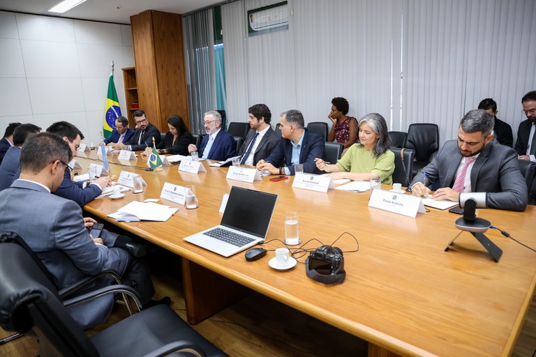 MDIC e UNIDO debatem fortalecimento de parcerias estratégicas