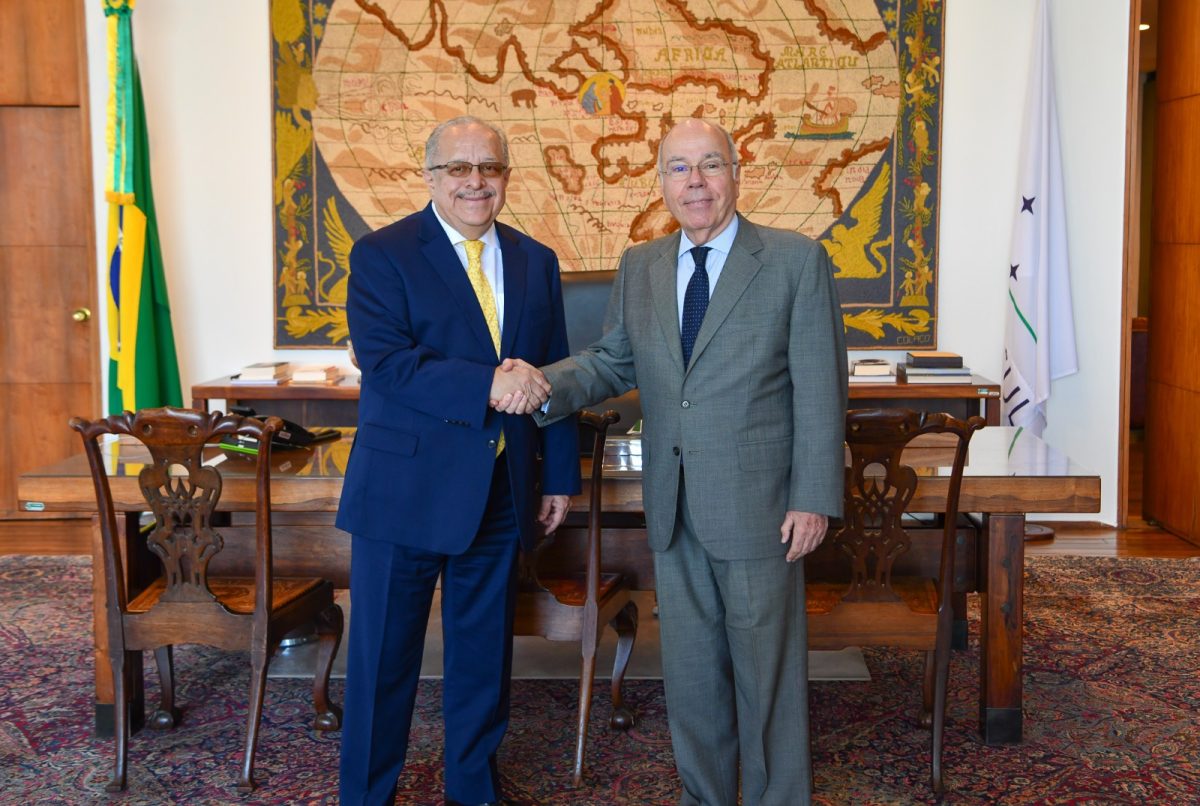 Brasil e Guatemala fortalecem laços com acordos de cooperação e devolução de peças históricas