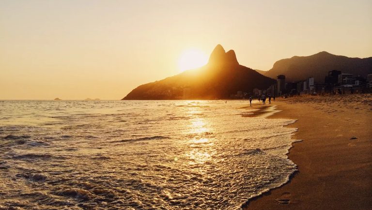 Rio de Janeiro e São Paulo se consolidam como hubs no crescimento do turismo internacional