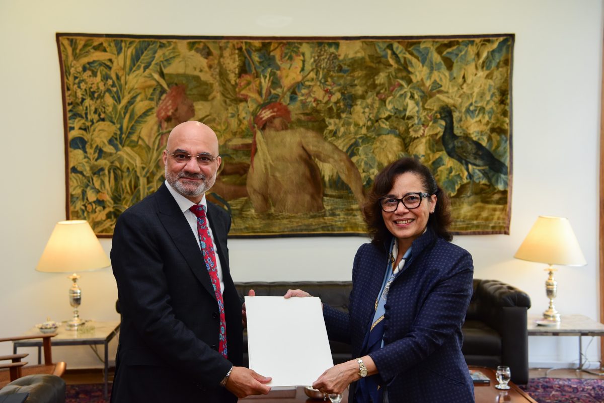 Embaixadores da Índia e de Bangladesh apresentam cópias figuradas das cartas credenciais no Itamaraty