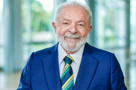 Presidente Lula anuncia comitê para adoção de medidas de proteção da economia brasileira