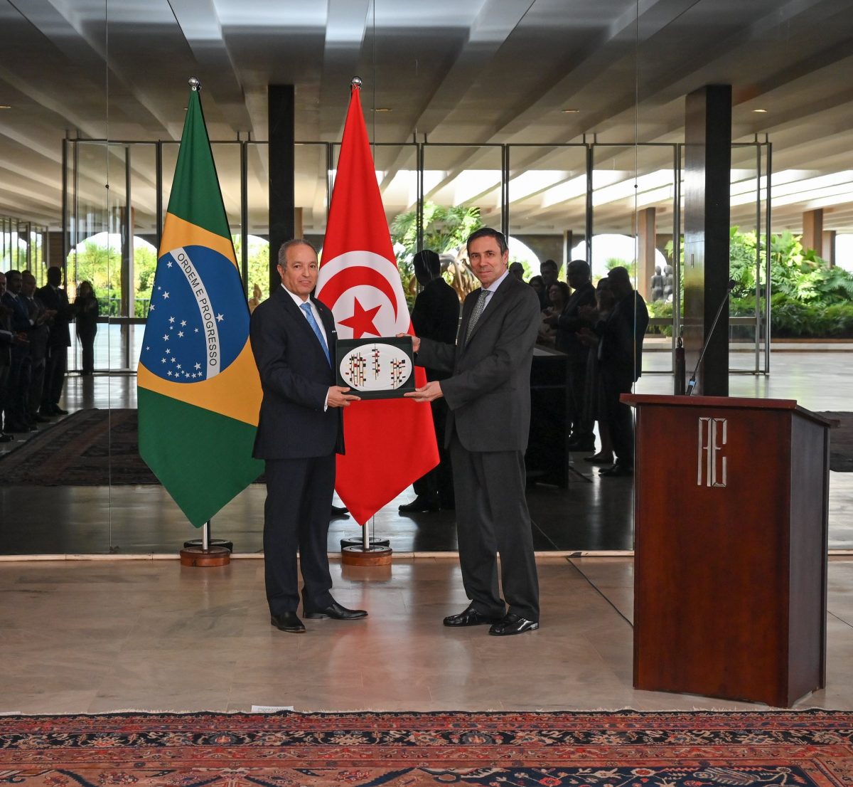 Embaixador da Tunísia se despede do Brasil