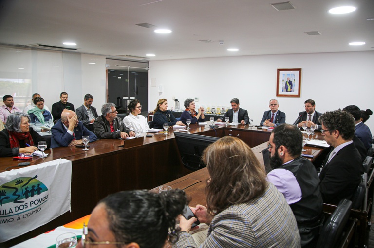 Secretaria-Geral e MRE promovem diálogo com sociedade civil sobre avanços nas negociações para a COP30