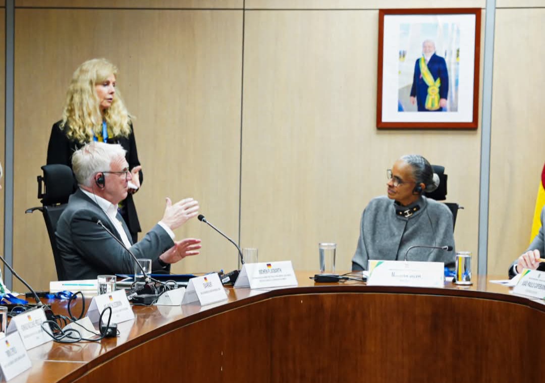 Alemanha reforça apoio à presidência brasileira da COP30 em visita oficial a Brasília