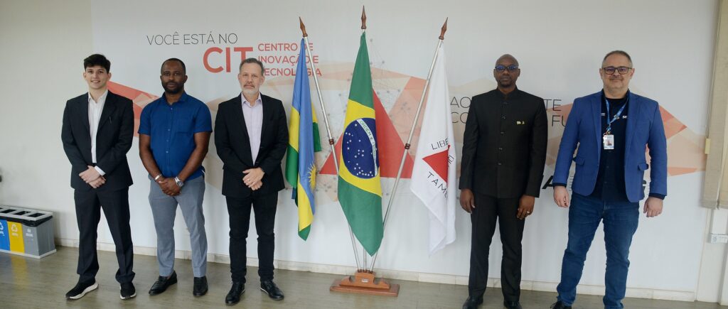 FIEMG recebe primeiro-secretário da Embaixada de Ruanda em visita institucional