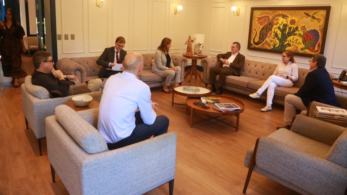 Prefeitura recebe visita oficial da Embaixadora da República Tcheca para prospectar parcerias na área da saúde