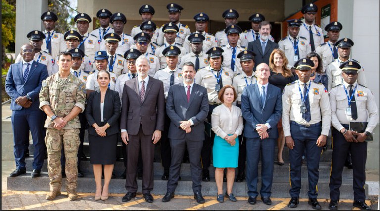 Brasil inicia capacitação de forças especiais do Haiti com curso ministrado pela PF