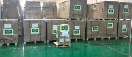 Brasil doa 300 kits de painéis solares a Cuba para reforçar energia elétrica após desastres naturais