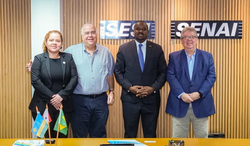 FIEPA recebe Embaixador de Ruanda no Brasil