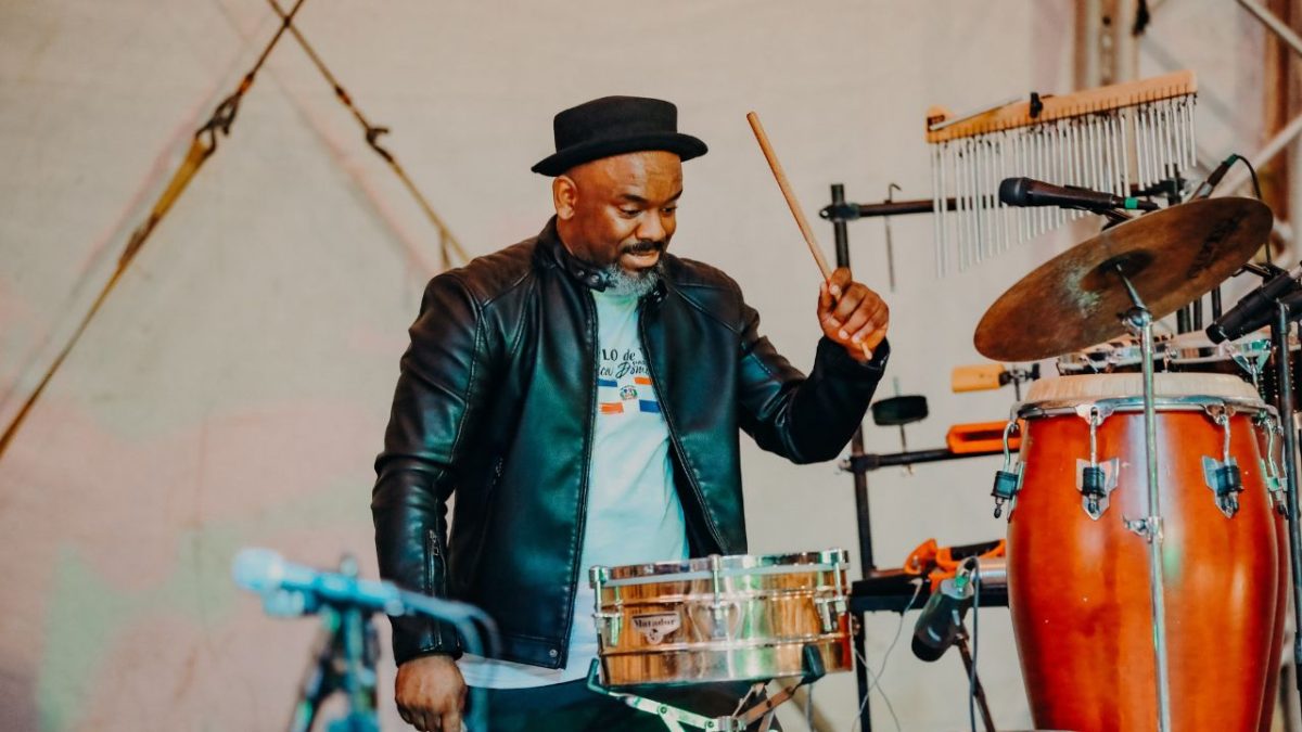 Do pincel à palheta: explorando a cultura viva da República do Congo