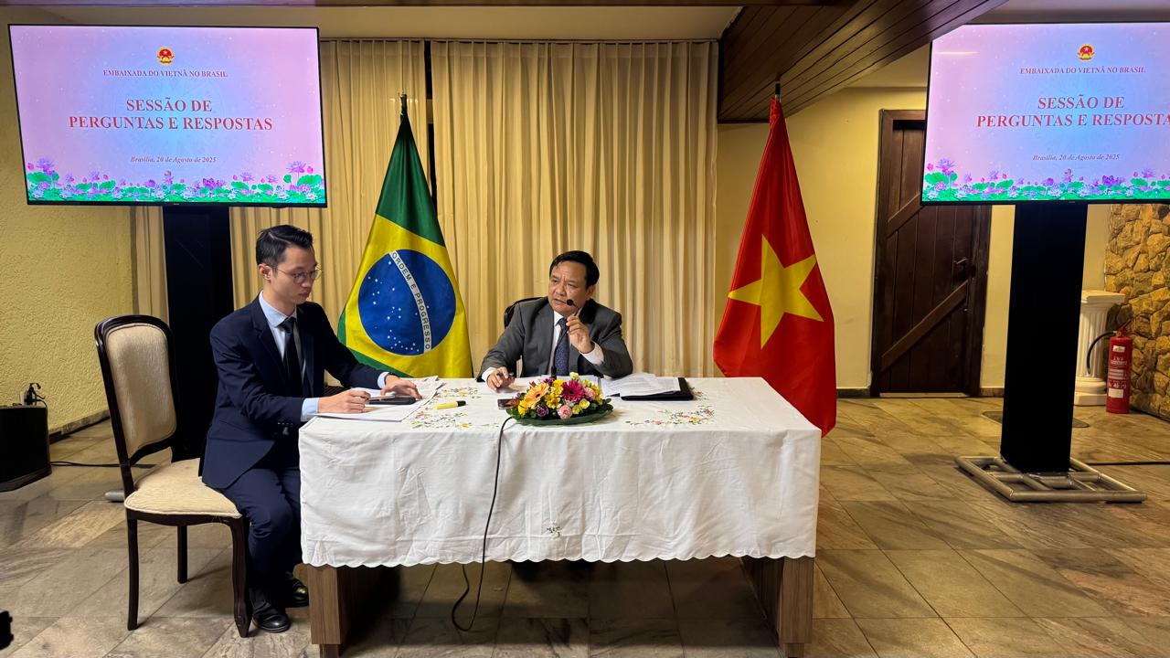 Vietnã destaca avanços históricos e reforça Parceria Estratégica com o Brasil em coletiva de imprensa em Brasília