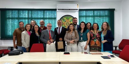 IFRN recebe visita do Cônsul-Geral da França no Recife