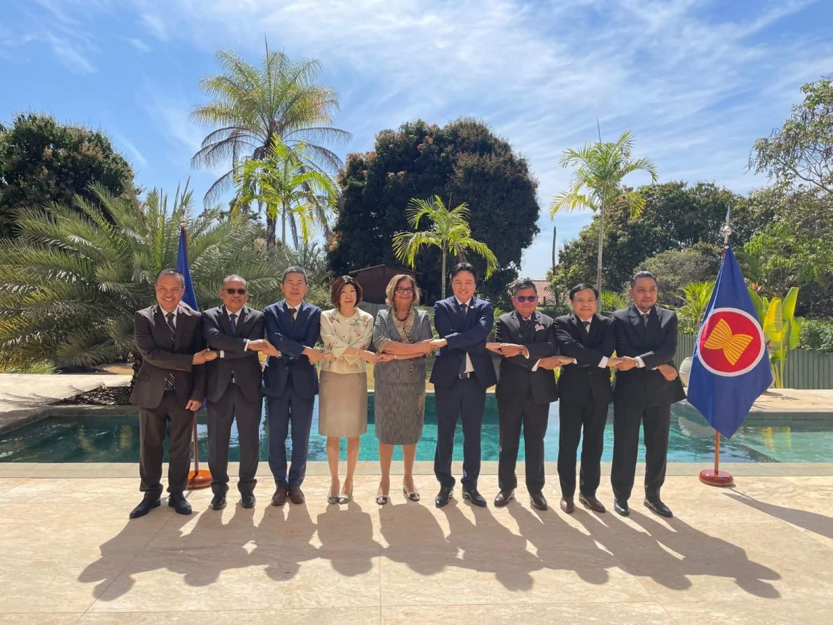 Embaixadora da Tailândia participa de reunião do Comitê da ASEAN em Brasília para fortalecer laços com o Brasil