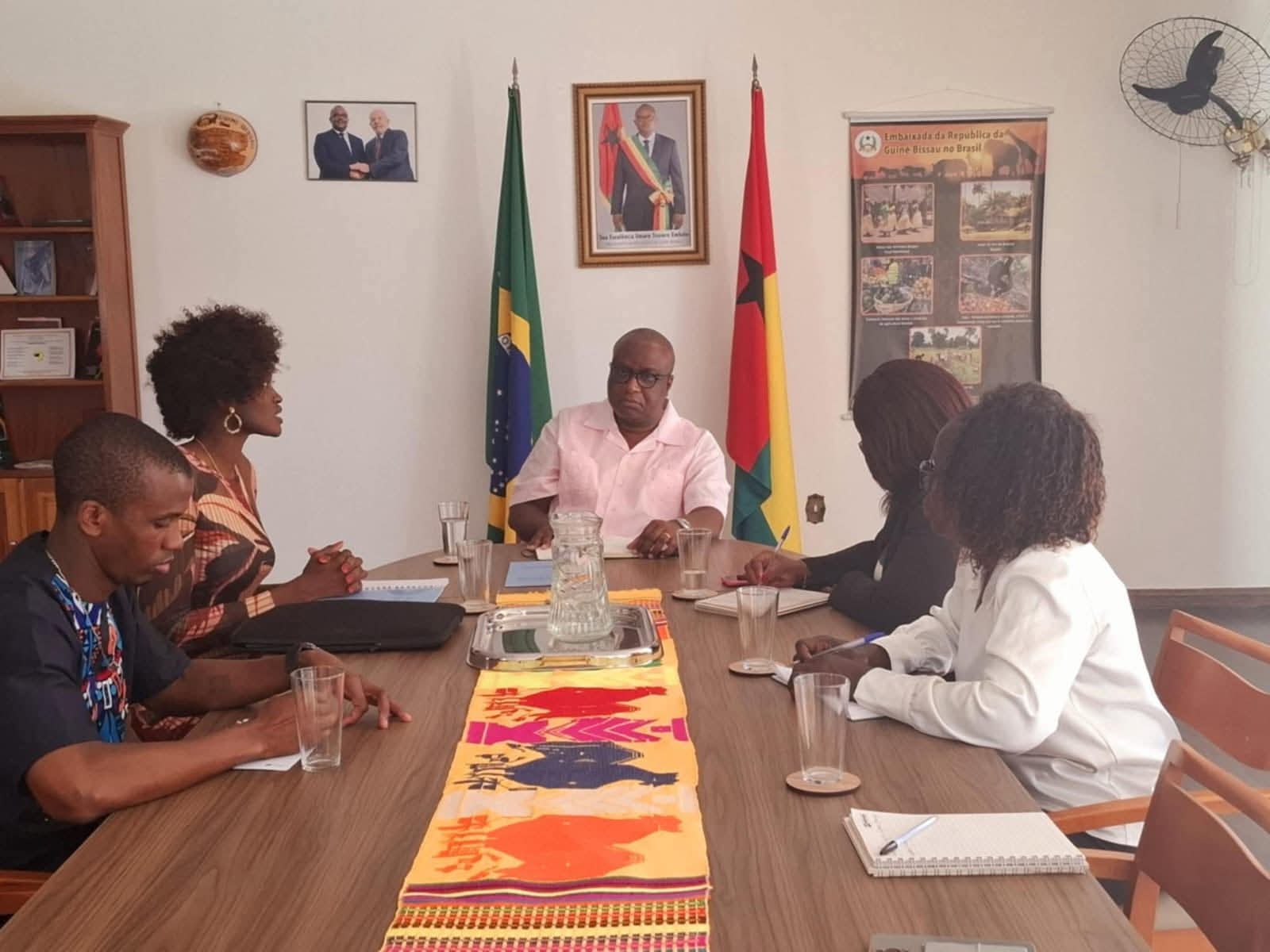 Embaixada da Guiné-Bissau recebe Benazira Djoco para diálogo sobre migração e cultura