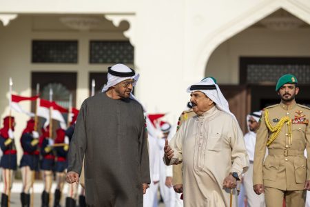Presidente dos Emirados e rei do Bahrein discutem relações bilaterais e situação regional