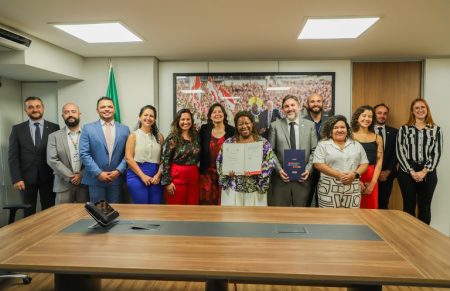MDHC firma parceria com Comitê Internacional da Cruz Vermelha para fortalecer proteção a vítimas de violência armada