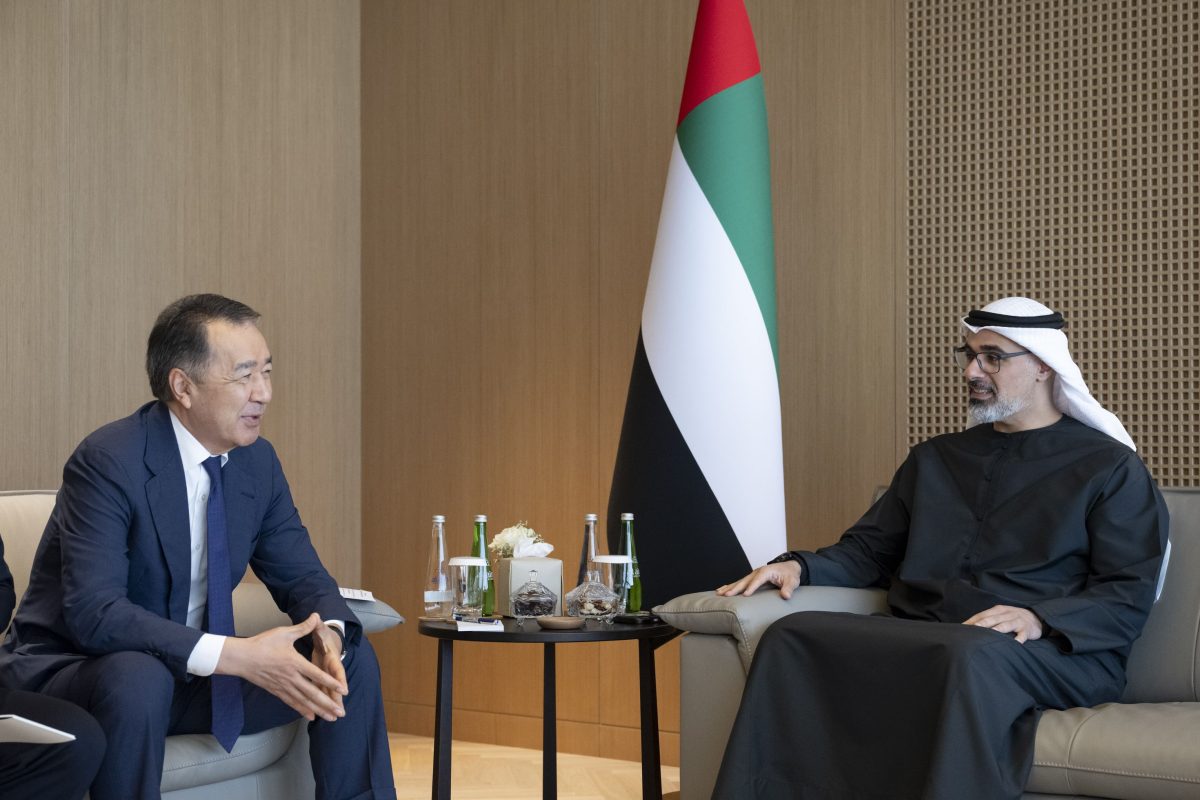 Khaled bin Mohamed bin Zayed se reúne com presidente da Comissão Econômica da Eurásia