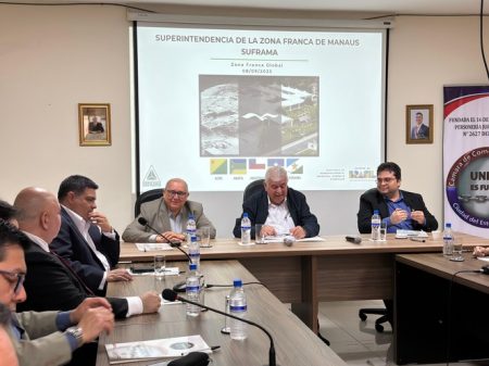 Suframa amplia diálogo com representantes do comércio paraguaio