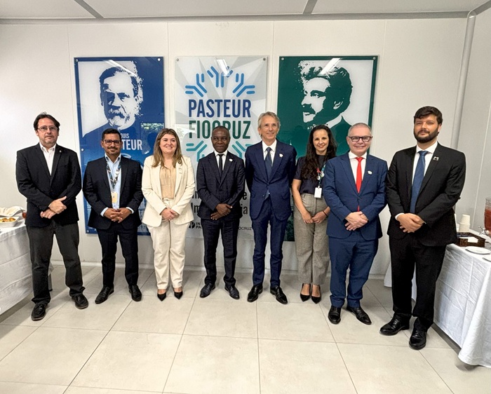 Delegação francesa visita Fiocruz para conhecer avanços em imunologia e inovação em saúde