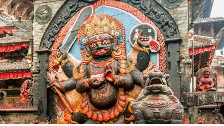 Nepal: espiritualidade e expressão artística no alto do mundo