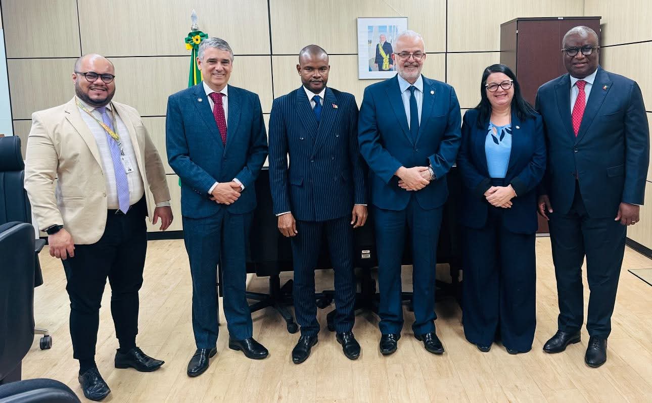 Brasil e Guiné-Bissau fortalecem cooperação educacional