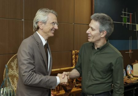 Governador participa de reunião com o Embaixador da França