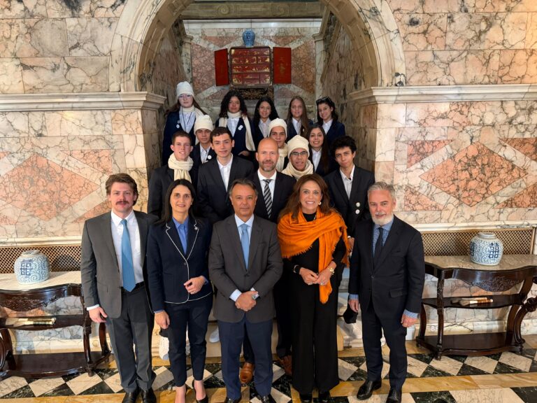 Gracinha Caiado e comitiva apresentam Aprendiz do Futuro ao Embaixador do Brasil no Reino Unido