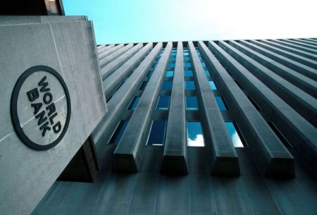 Banco Mundial destaca Emirados Árabes Unidos como modelo de empoderamento de mulheres e jovens