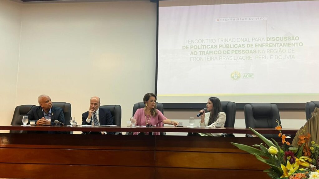 Encontro Trinacional reforça cooperação internacional no enfrentamento ao tráfico de pessoas