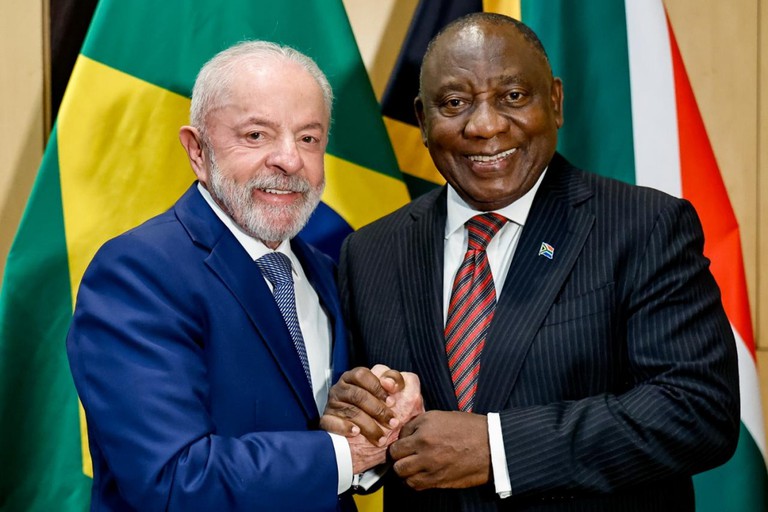 Lula discute cooperação bilateral e fortalecimento do multilateralismo com líderes da África do Sul e da Alemanha durante o G20