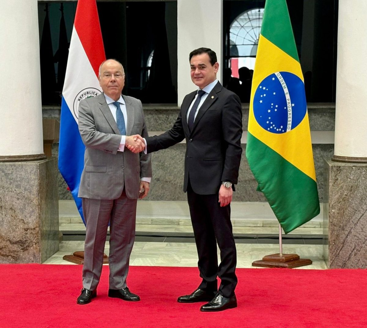 Brasil e Paraguai ajustam agenda e retomam negociações sobre Itaipu
