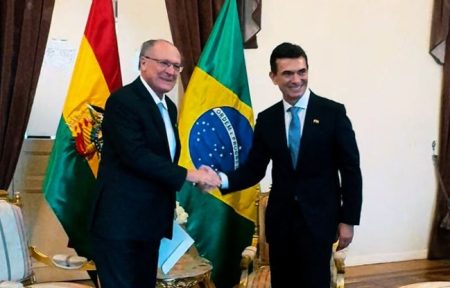 Alckmin representa Brasil na posse de novo presidente da Bolívia
