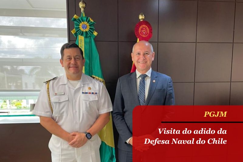 Procuradoria-Geral de Justiça Militar recebe visita do adido da Defesa Naval do Chile