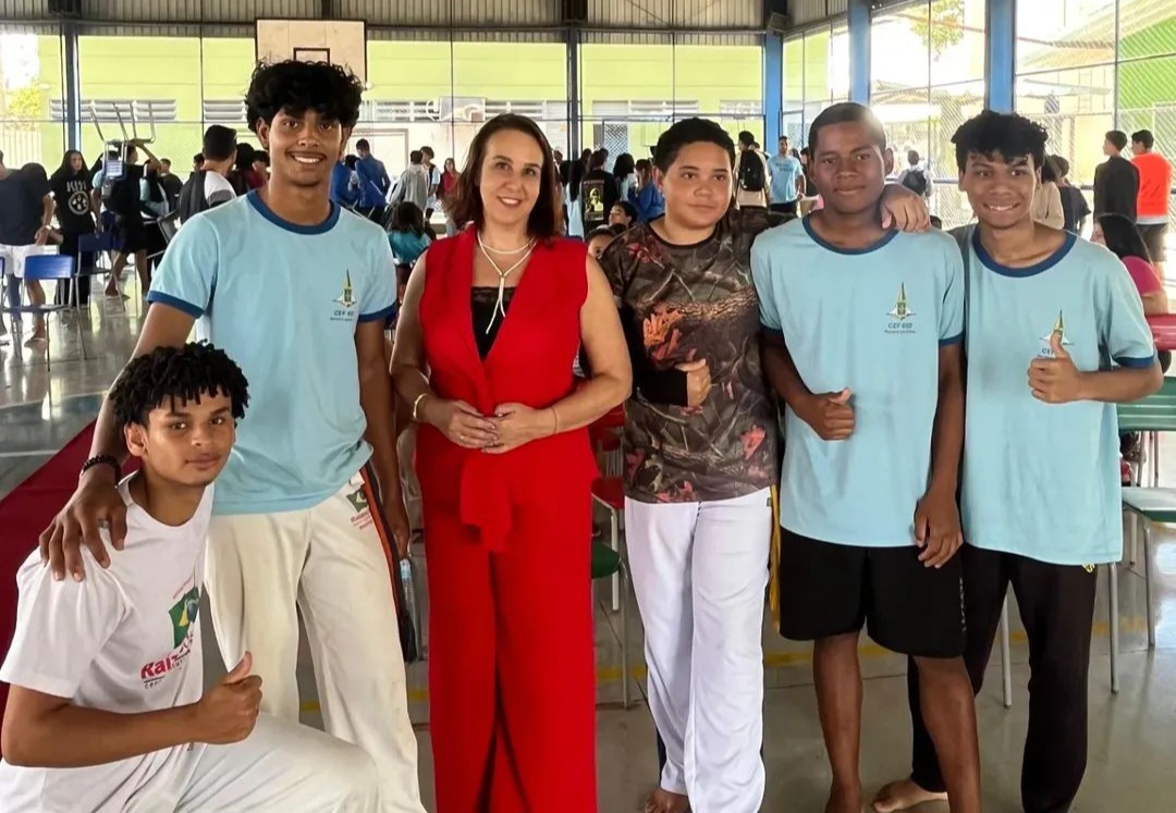Eslovênia e Brasil promovem troca cultural em escola pública do DF