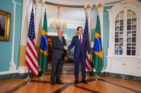 Secretário Rubio e chanceler Mauro Vieira discutem reciprocidade comercial em encontros paralelos a compromissos internacionais
