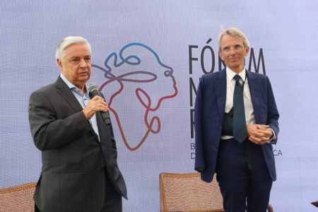 Salvador e França reforçam cooperação internacional na abertura do Fórum Nosso Futuro