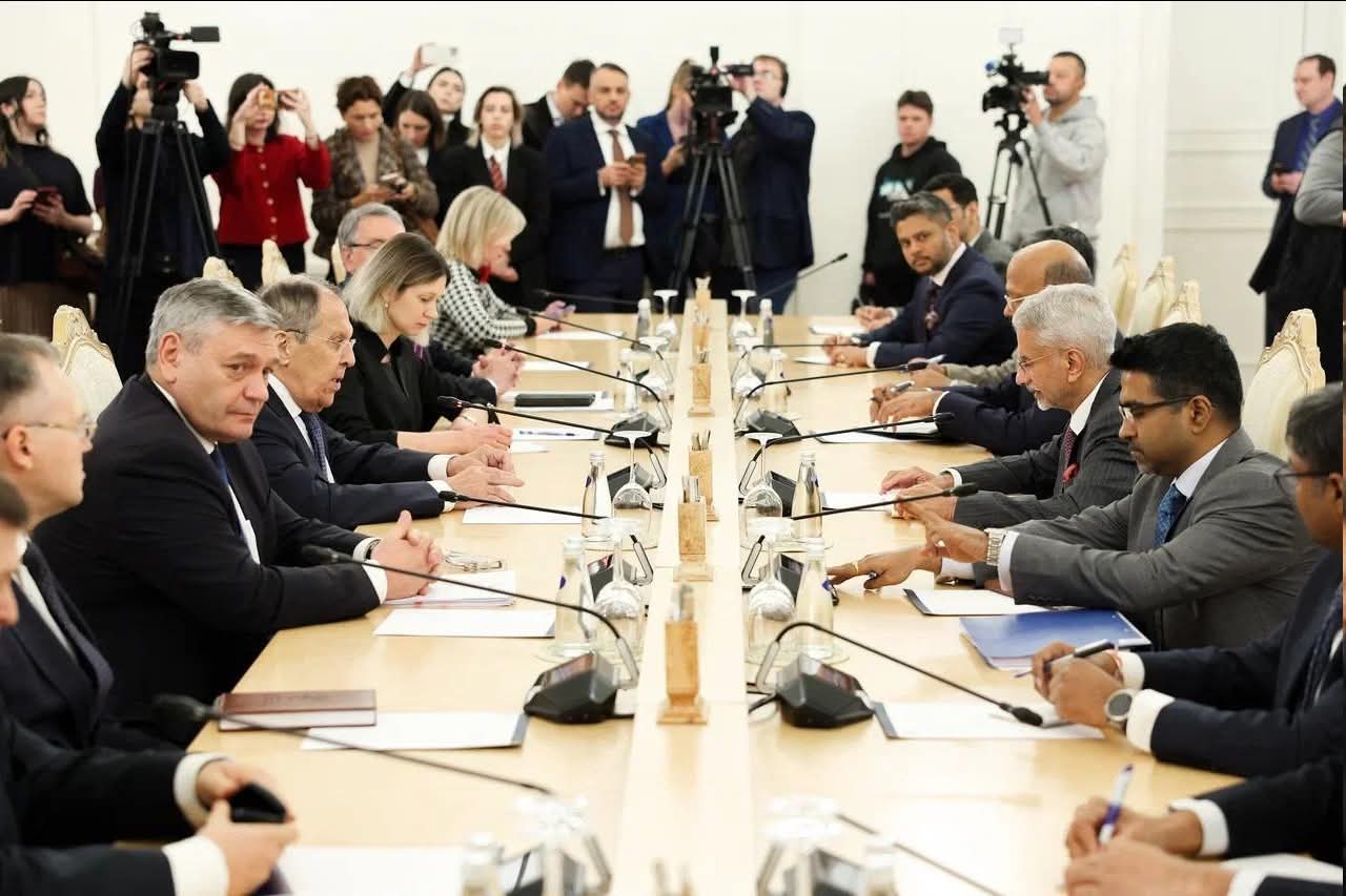 Lavrov e Jaishankar reforçam parceria estratégica em encontro em Moscou