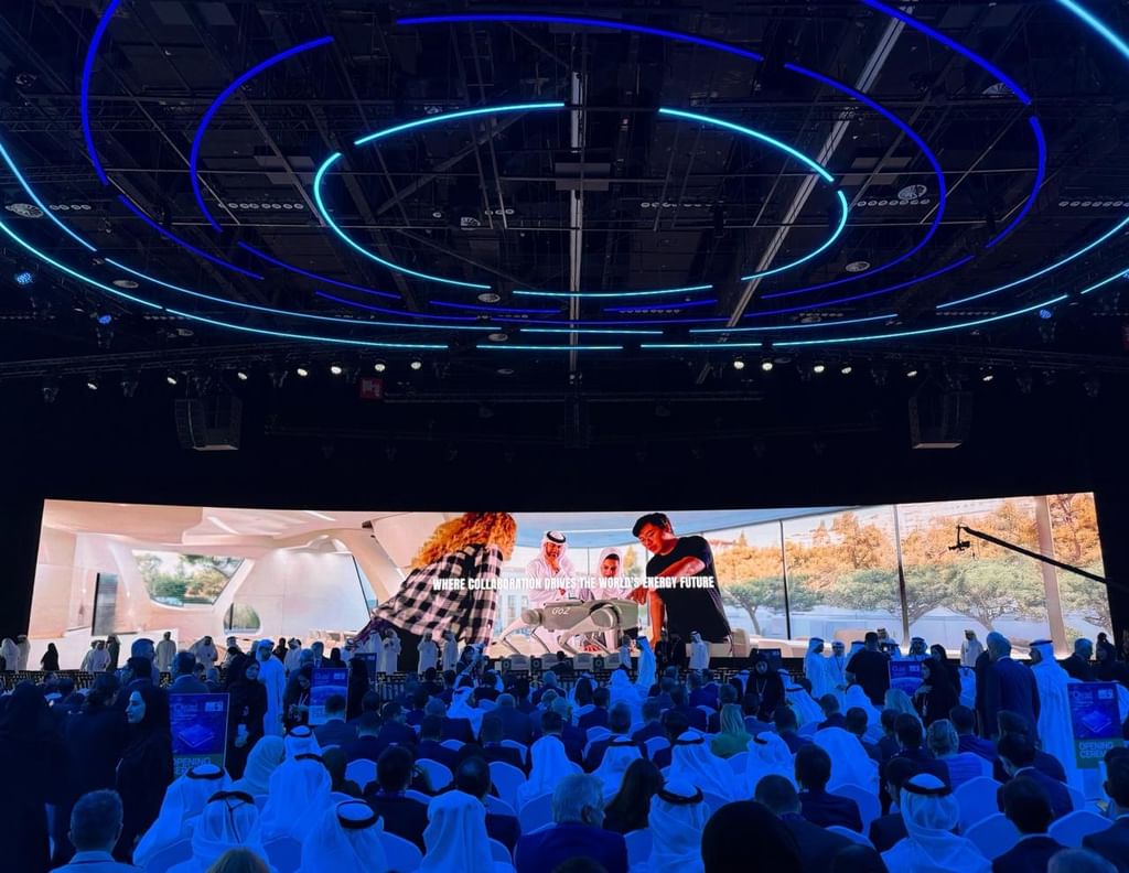 ADIPEC 2025 começa em Abu Dhabi com presença internacional recorde