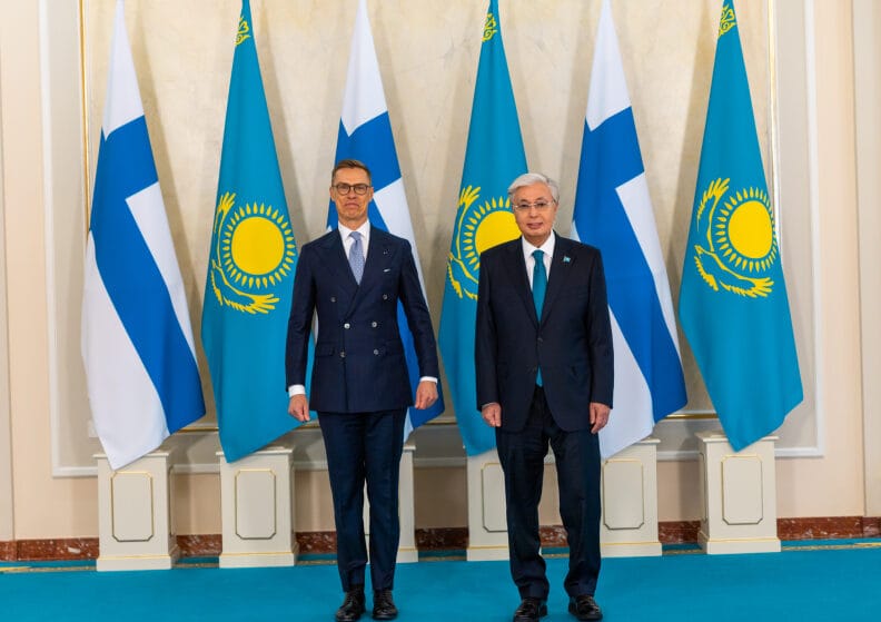 Presidente Alexander Stubb reforça cooperação da Finlândia com o Cazaquistão e o Uzbequistão