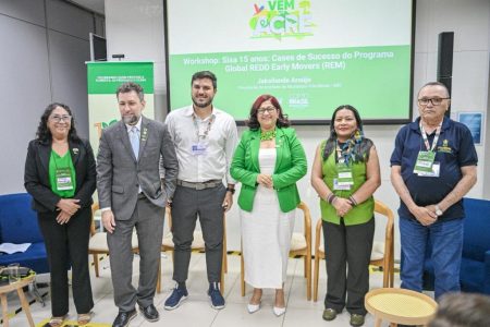 Na COP30, Acre celebra 15 anos do Sistema de Incentivo a Serviços Ambientais com representantes da Alemanha e Reino Unido